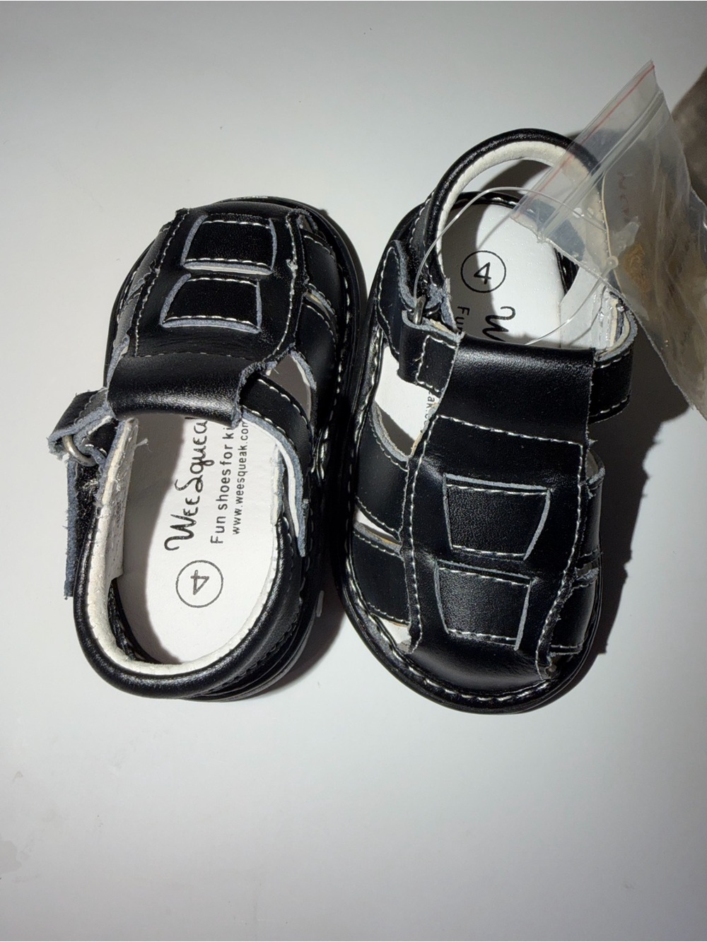 NWT Wee Squeak Black Leather Squeaker Fisherman Sandals | Toddler Size 4